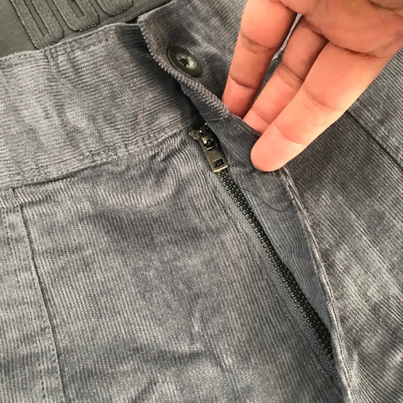 UGG MEN CORDUROY VERNON JOGGERS PANTS - Picture 5 of 9